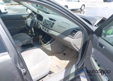 2004 Toyota Camry Le из США, поврежденный, VIN 4T1BE32K54U922235